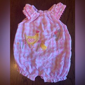 Mud Pie baby girl outfit. Size 9-12M